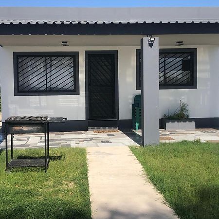 F2 Farmhouse Omuthiya Extérieur photo